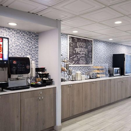 Americinn By Wyndham Woodstock Il Екстер'єр фото