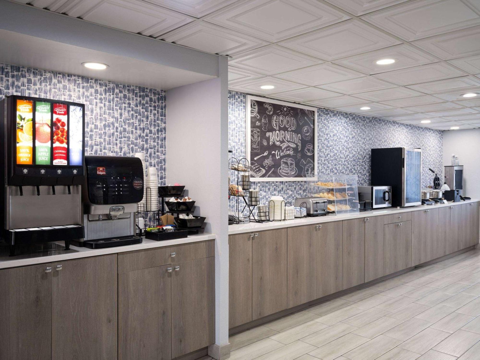 Americinn By Wyndham Woodstock Il Екстер'єр фото