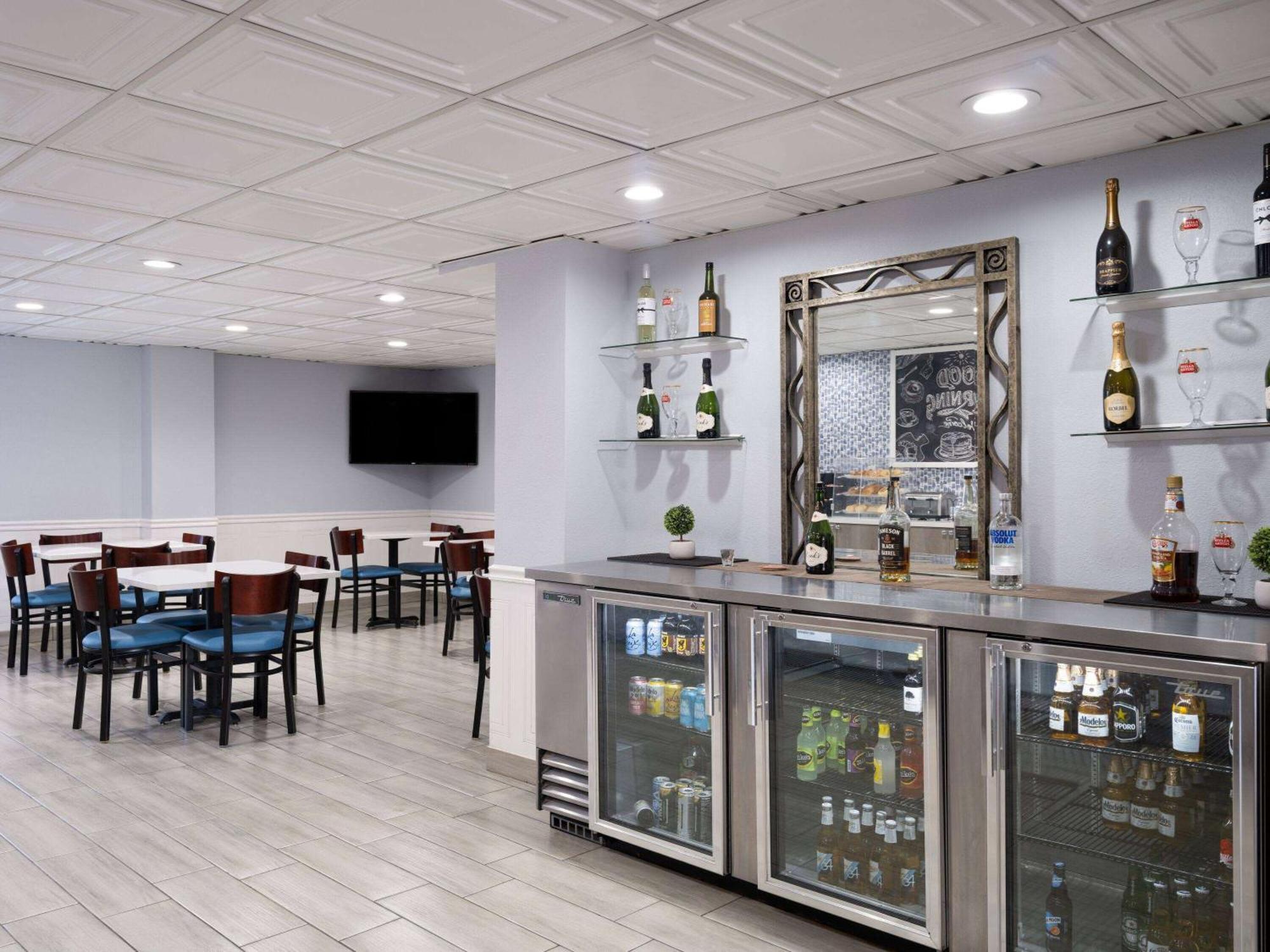 Americinn By Wyndham Woodstock Il Екстер'єр фото