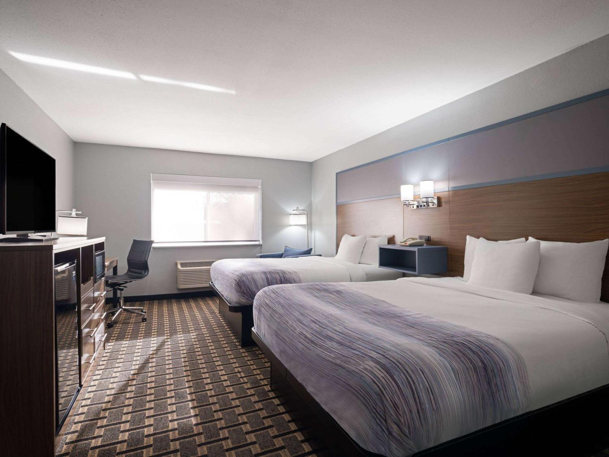 Americinn By Wyndham Woodstock Il Екстер'єр фото